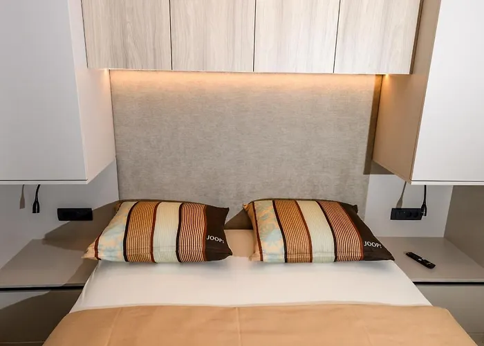 Luxury And Cosy Little House Ivinj 2 別荘 ティスノ