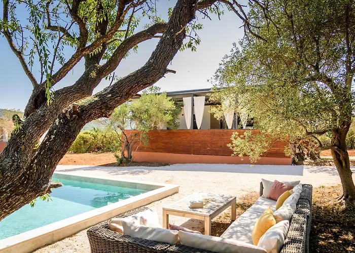 Luxury And Cosy Little House Ivinj 2 別荘 ティスノ