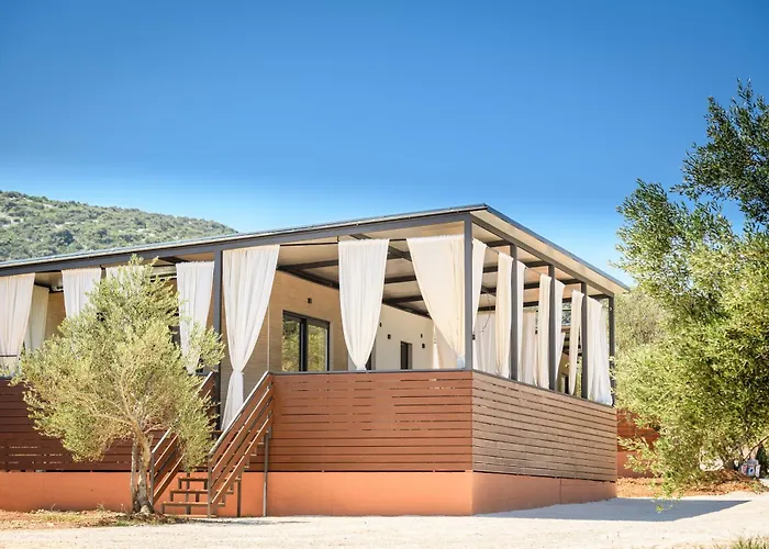 Luxury And Cosy Little House Ivinj 2 別荘 ティスノ