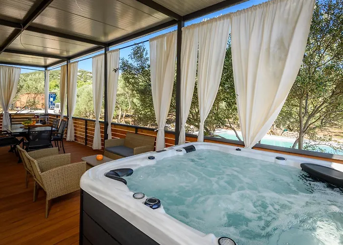 Luxury And Cosy Little House Ivinj 2 ティスノ